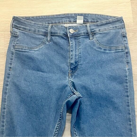 H&M Light Blue Skinny Ankle Jeans Size 33 - Picture 3 of 7